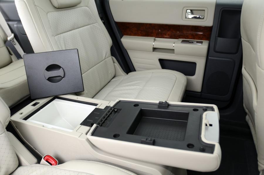  Ford Flex 2008 года  (фото 58 из 142)